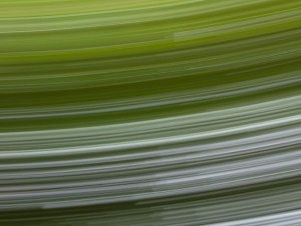 Abstract visualization of flowing energy and steady physical rhythm